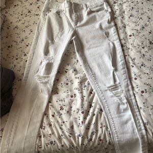 Cropped Hudson Jeans White Skinny Jeans with Distressed Details - EUC